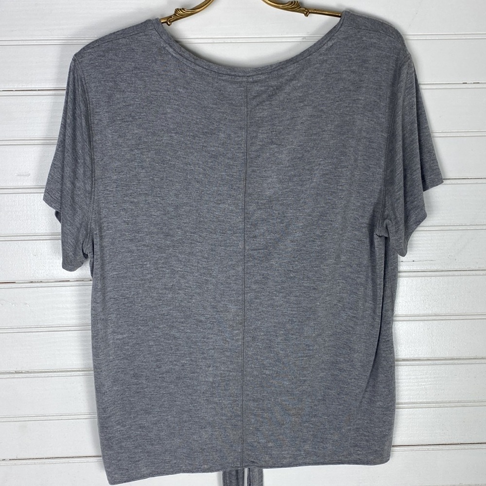 Abercrombie & Fitch Gray Short Sleeve Tee - Picture 4 of 5